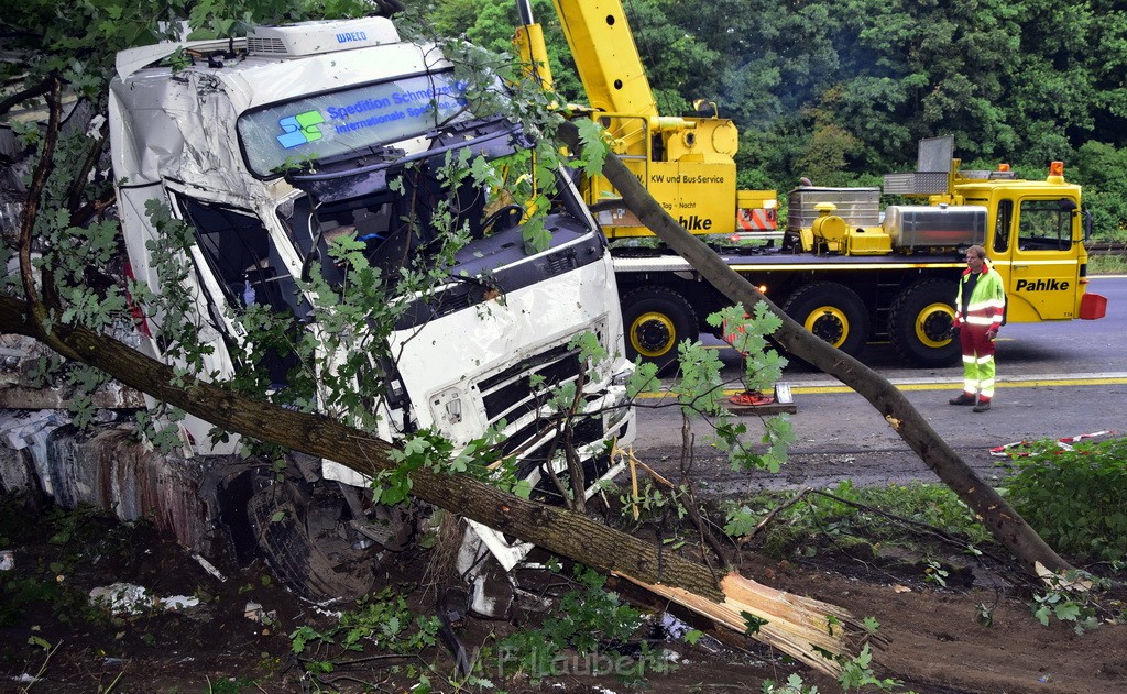 Schwerer VU A 3 Rich Oberhausen Hoehe AK Leverkusen P389.JPG - Miklos Laubert